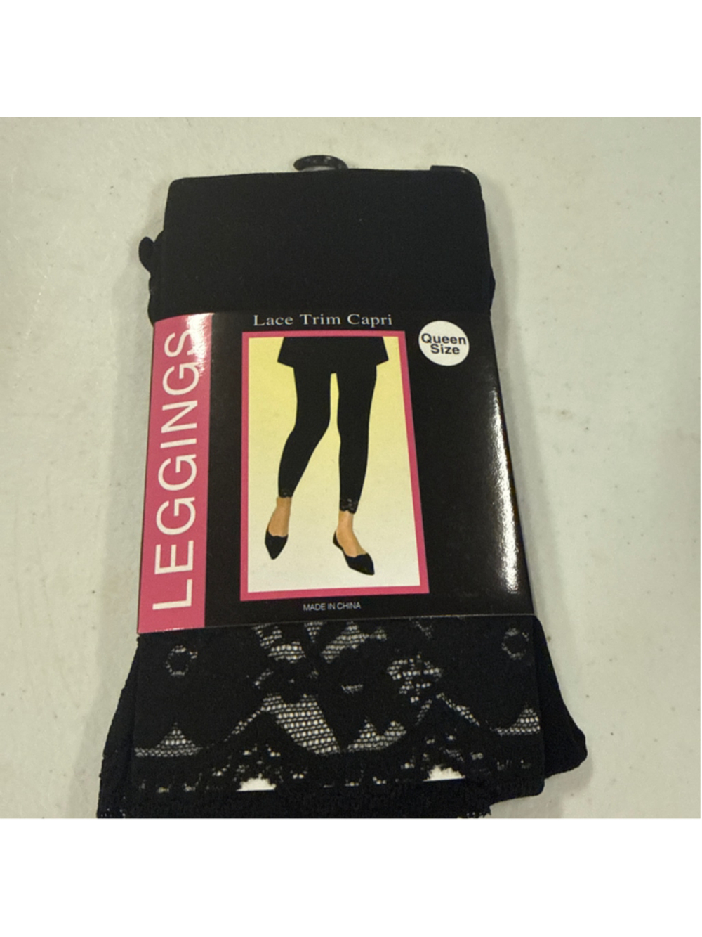 Women's Isadora Paccini Black Lace Trim Capri Leggings Queen size